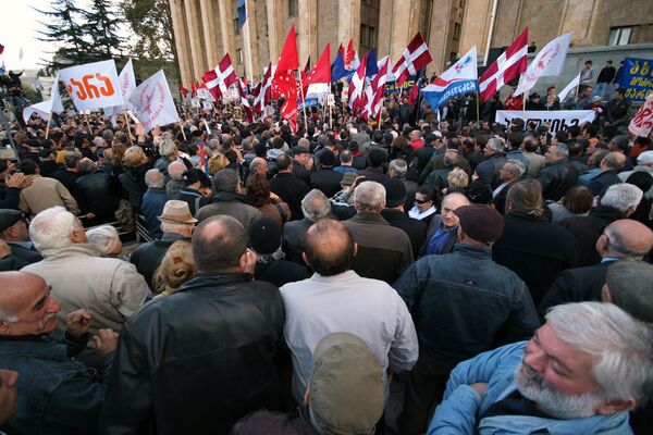 митинг оппозиции у здания парламента Грузии - Sputnik Грузия