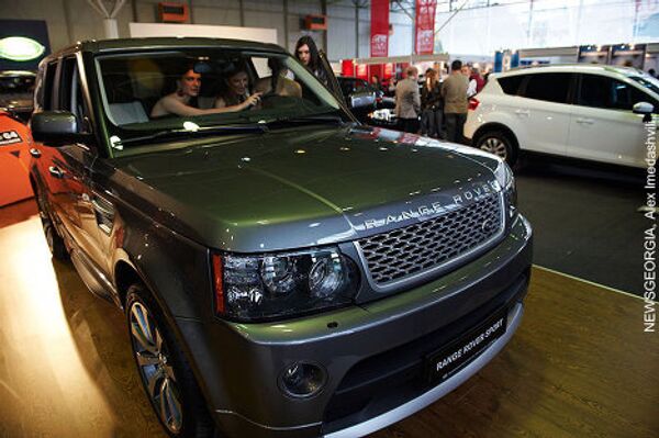 На снимке - новый внедорожник Land Rover - Range Rover Sport. - Sputnik Грузия