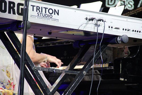 Известная бразильская джазовая певица и пианистка Тания Мария выступила в Тбилиси 17 марта в честь открытия первой грузинской музыкальной бизнес-компании Bravo Records. Концерт состоялся в Тбилисской филармонии.  - Sputnik Грузия