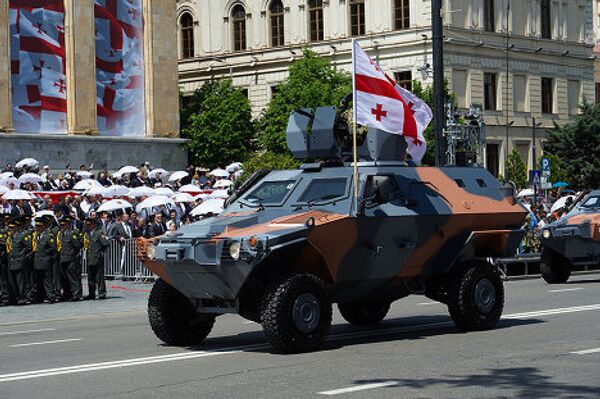 Легкие бронетранспортеры Кобра, которые активно применялись грузинской армией в ходе войны в 2008 году и продемонстрировали высокую мобильность и хорошие боевые качества. - Sputnik Грузия