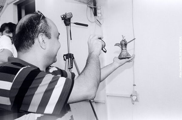 И отдельного внимания я думаю, заслуживают приспособления, которые использовались для приготовления кофе. Далее специальная подборка их фотографий. И отдельного внимания я думаю, заслуживают приспособления, которые использовались для приготовления кофе. Далее специальная подборка их фотографий. - Sputnik Грузия