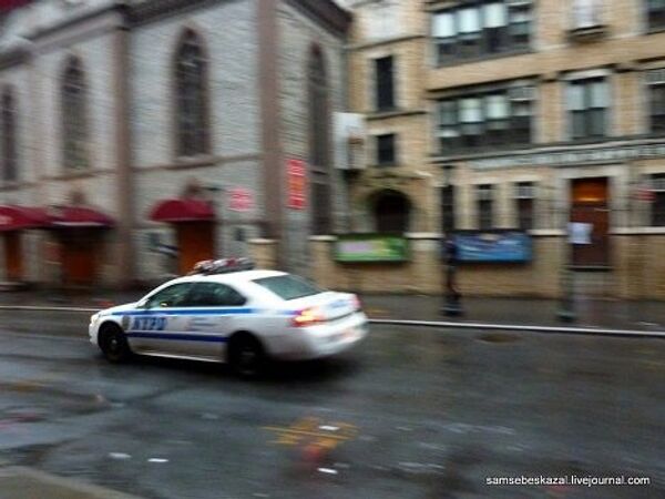 Полицейская машина на улицах Нью-Йорка. Больше фото смотрите в блоге : http://samsebeskazal.livejournal.com  - Sputnik Грузия