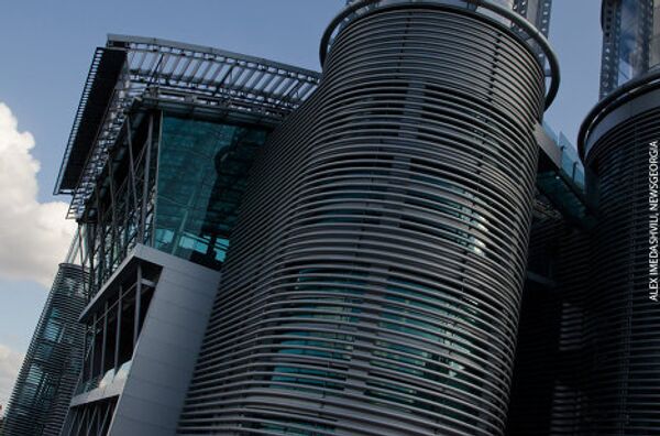 Ранее попасть на территорию бизнес-центра журналистам было практически невозможно, так как Иванишвили вел крайне закрытый образ жизни. - Sputnik Грузия