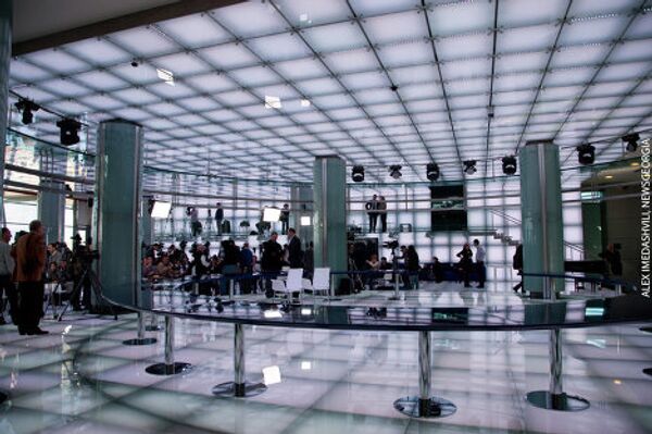 Конференц-зал, где 1 ноября Иванишвили провел свою пресс-конференцию. - Sputnik Грузия