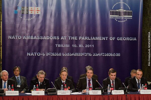 Встреча членов Североатлантического совета (послов НАТО) с главами фракций и комитетов парламента Грузии. - Sputnik Грузия