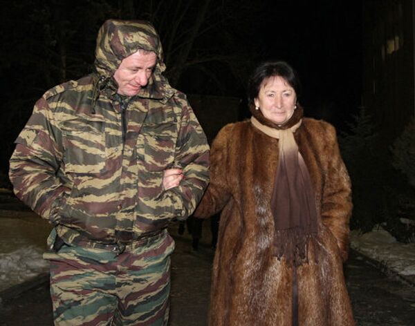 Сейчас Джиоевой дали разрешение принять участие в новых т.н. президентских выборах в Южной Осетии, которые состоятся 25 марта 2012 года. - Sputnik Грузия