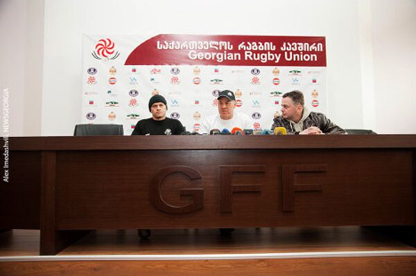 О том, как грузинская команда готовилась к игре, на пресс-конференции рассказали главный тренер и капитан сборной. О том, как грузинская команда готовилась к игре, на пресс-конференции рассказали главный тренер и капитан сборной. - Sputnik Грузия