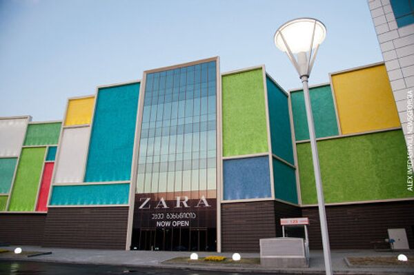 Торговый центр Tbilisi Mall, который по площади является самым большим торговым центром на Южном Кавказе, с 7 апреля начал принимать первых покупателей. - Sputnik Грузия