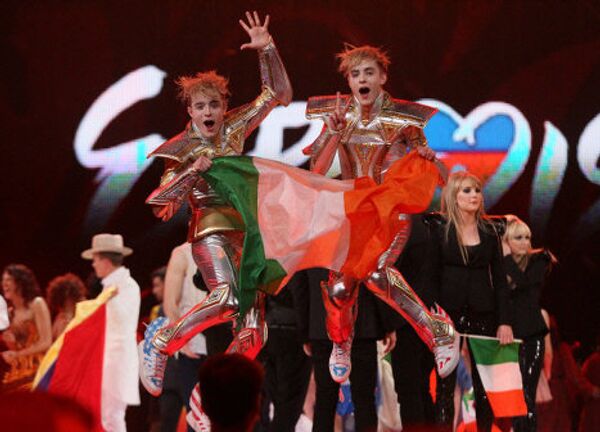 Победители первого полуфинала конкурса Евровидение -2012, участники от Ирландии дуэт Jedward на сцене комплекса Baku Crystal Hall в Баку. - Sputnik Грузия