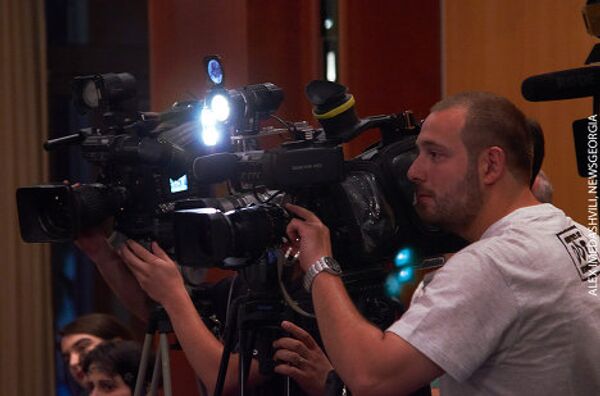 На пресс-конференции Шевчука присутствовало много журналистов. - Sputnik Грузия