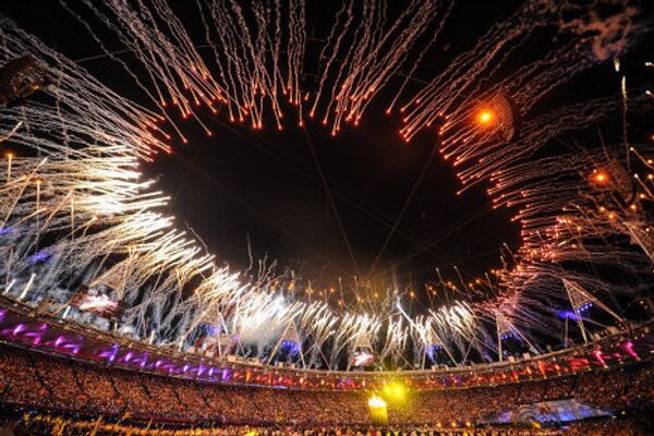Церемония открытия XXX летних Олимпийских игр положила начало 16-дневному спортивному празднику в британской столице. - Sputnik Грузия