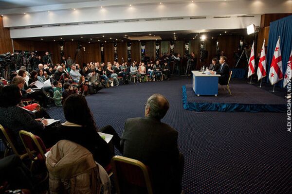 Премьер-министр Грузии Бидзина Иванишвили провел в Тбилиси большую пресс-конференцию, на которой присутствовали более 100 представителей грузинских и зарубежных СМИ. - Sputnik Грузия