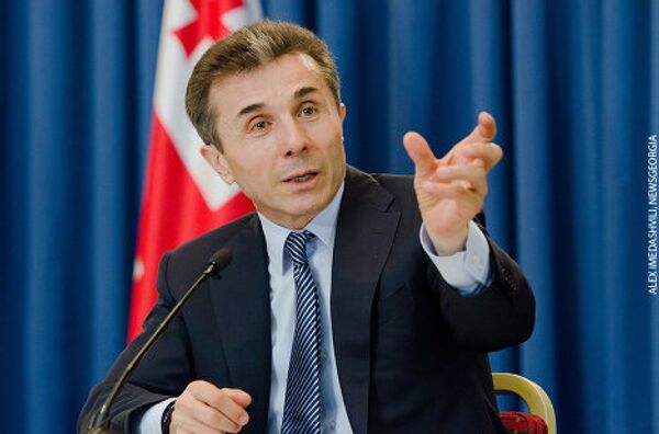В ходе пресс-конференции Бидзина Иванишвили ответил на десятки вопросов представителей различных СМИ. - Sputnik Грузия