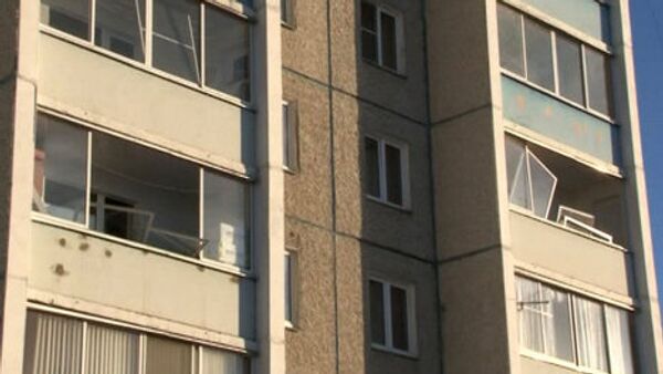 По предварительным данным, требуется замена 2,5 тысячи квадратных метров остекления в жилых домах и производственных объектах. - Sputnik Грузия