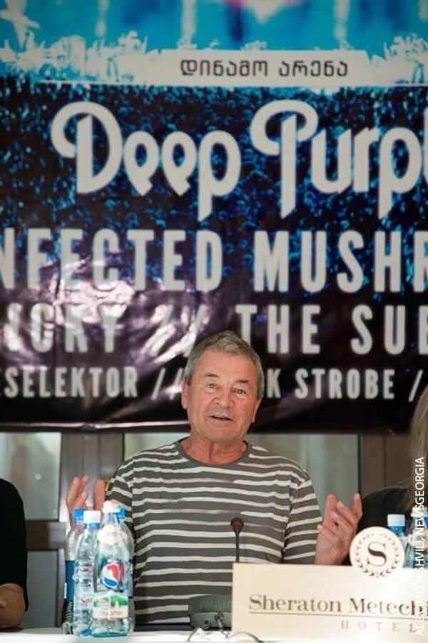 Легендарная группа Deep Purple на пресс-конференции в Тбилиси. В Грузию музыканты прибыли, чтобы принять участие в концерте Tbilisi Open Air, который пройдет 5 июня вечером на национальном стадионе Динамо-Арена им.Бориса Пайчадзе. - Sputnik Грузия