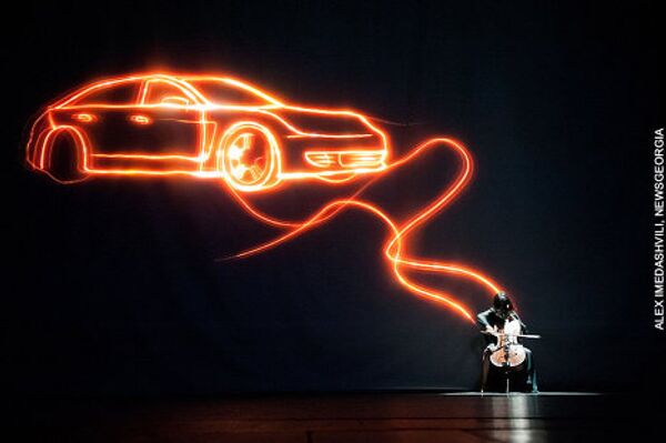 Презентация Porsche Panamera сопровождалась лазерным шоу. - Sputnik Грузия