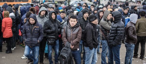 Полиция проводит проверку миграционного законодательства Полиция проводит проверку миграционного законодательства - Sputnik Грузия