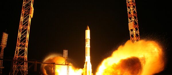 Запуск ракеты-носителя Протон-М со спутником связи Астра-2Е Запуск ракеты-носителя Протон-М со спутником связи Астра-2Е - Sputnik Грузия