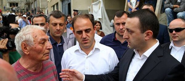 Ираклий Гарибашвили. Всреча с пострадавшими от наводения Ираклий Гарибашвили. Всреча с пострадавшими от наводения - Sputnik Грузия