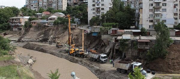 Тбилиси. Ликвидация последствий наводнения Тбилиси. Ликвидация последствий наводнения - Sputnik Грузия
