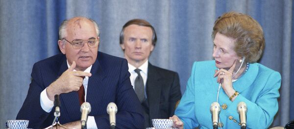 Совместная пресс-конференция Михаила Сергеевича Горбачева и Маргарет Тэтчер Совместная пресс-конференция Михаила Сергеевича Горбачева и Маргарет Тэтчер - Sputnik Грузия