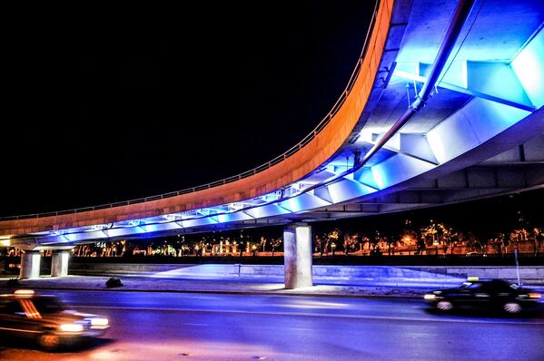 К проведению молодежного Олимпийского фестиваля мэрия Тбилиси обещает осветить еще ряд объектов. расположенных на въезде в Тбилиси со стороны аэропорта. - Sputnik Грузия