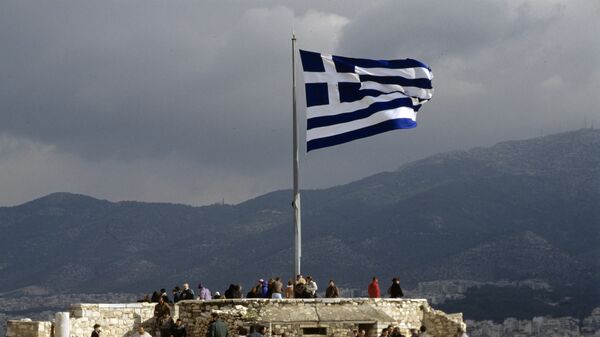 Греческий флаг на смотровой площадке Акрополя - Sputnik Грузия