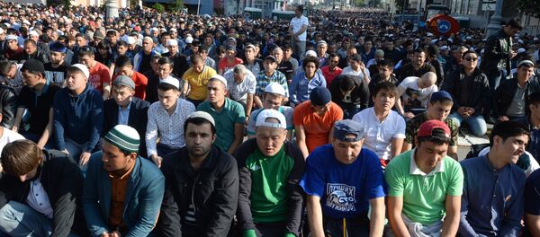 Празднования Ураза-Байрама в Москве - Sputnik Грузия