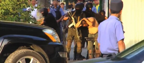 Силовики уничтожили четверых боевиков в Бишкеке: кадры операции. Архивное фото Силовики уничтожили четверых боевиков в Бишкеке: кадры операции. Архивное фото - Sputnik Грузия