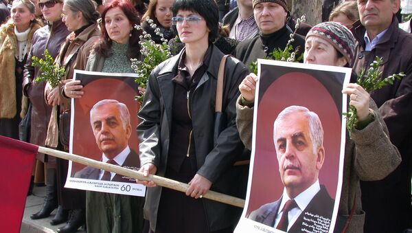 Траурная церемония похорон Звиада Гамсахурдия в Тбилиси - Sputnik Грузия