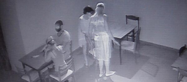 სრული სიბნელე და უსინათლო ოფიციანტები: უჩვეულო რესტორანი თბილისში სრული სიბნელე და უსინათლო ოფიციანტები: უჩვეულო რესტორანი თბილისში - Sputnik საქართველო