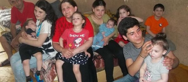 ოჯახი სადაც 9 ბავშვი იზრდება - Sputnik საქართველო