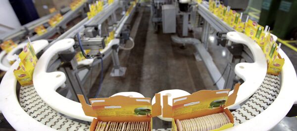 Чай. Работа чаефасовочной фабрики Юнилевер в Санкт-Петербурге - Sputnik Грузия