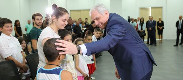 Глава МВД встретился с семьями полицейских, погибших в войне 2008 года. Архивное фото - Sputnik Грузия