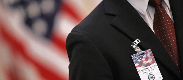 აშშ–ის საელჩოს თანამშრომელი აშშ–ის საელჩოს თანამშრომელი - Sputnik საქართველო