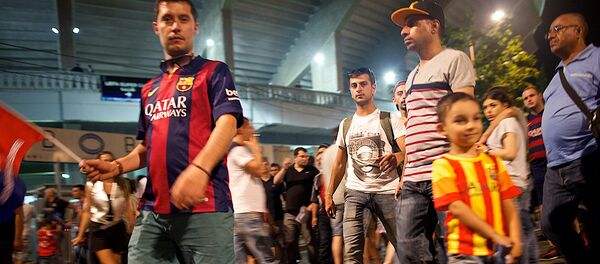 Фанаты Барселоны заполнили улицы Тбилиси Фанаты Барселоны заполнили улицы Тбилиси - Sputnik Грузия