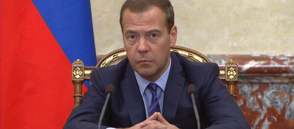 მედვედევმა კონტრსანქციებში მოყოლილი ქვეყნების სიის გაფართოება განმარტა მედვედევმა კონტრსანქციებში მოყოლილი ქვეყნების სიის გაფართოება განმარტა - Sputnik საქართველო