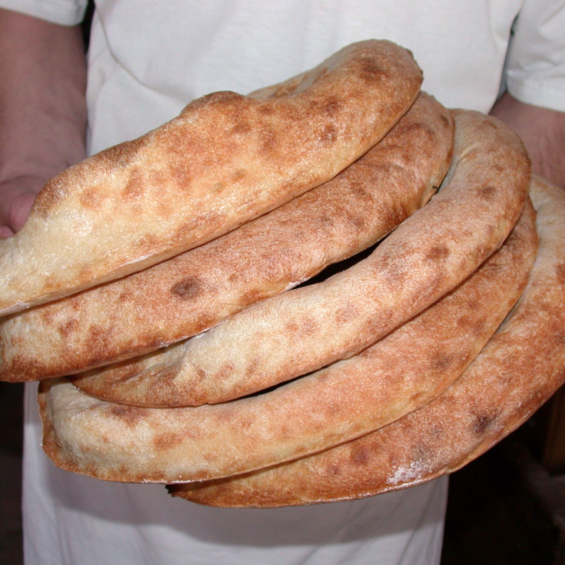 Толстый лаваш в домашних условиях. Шоти-Пури. Армянский хлеб Пури. Грузинский хлеб шоти. Грузинский шоти Пури.
