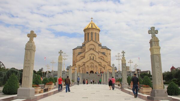 верующие церковь собор Самеба - Sputnik Грузия