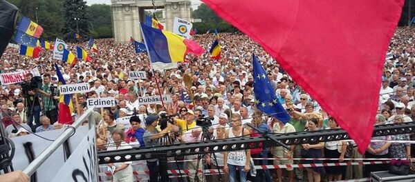 Антиправительственный митинг в центре Кишинева - Sputnik Грузия