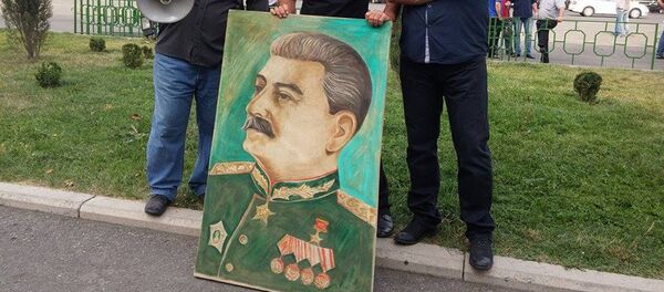 სტალინის მომხრეები გორში სტალინის მომხრეები გორში - Sputnik საქართველო