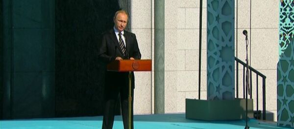 რუსეთის ღირსი: პუტინი მოსკოვის განახლებული სამონასტრო მეჩეთის შესახებ - Sputnik საქართველო