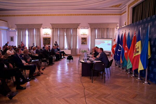На встрече в Тбилиси присутствовали делегации стран Восточного партнерства - Грузии, Армении, Азербайджана, Беларуси, Украины и Молдовы. - Sputnik Грузия