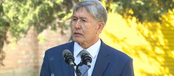 Борьба с ИГ в интересах Кыргызстана: Атамбаев об авиаударах в Сирии - Sputnik Грузия