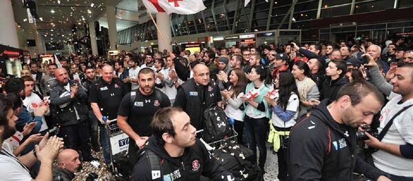 Регби. Сборную Грузии встречают в аэропорту после Кубка Мира - Sputnik Грузия