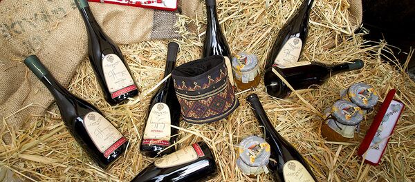 მოედანი თბილისის ცენტრში ერთი დღით ღვინის ქალაქად აქციეს - Sputnik საქართველო