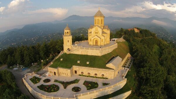 Монастырский комплекс Святой Троицы открыт в Аджарии - Sputnik Грузия