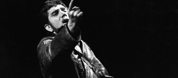 Сцена из спектакля Разгром - Sputnik Грузия