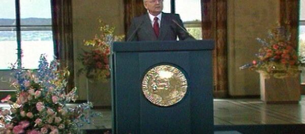 მიხეილ გორბაჩოვი ოსლოში ნობელის ლექციით გამოდის. 1991 წლის კადრები მიხეილ გორბაჩოვი ოსლოში ნობელის ლექციით გამოდის. 1991 წლის კადრები - Sputnik საქართველო