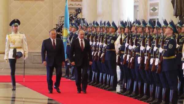 Назарбаев и Путин обсудили развитие ЕЭС и борьбу с терроризмом - Sputnik Грузия